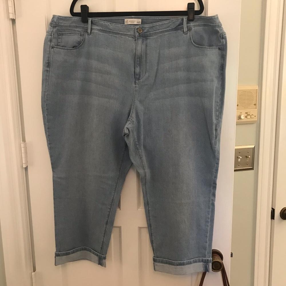 J.Jill light wash cropped jeans
